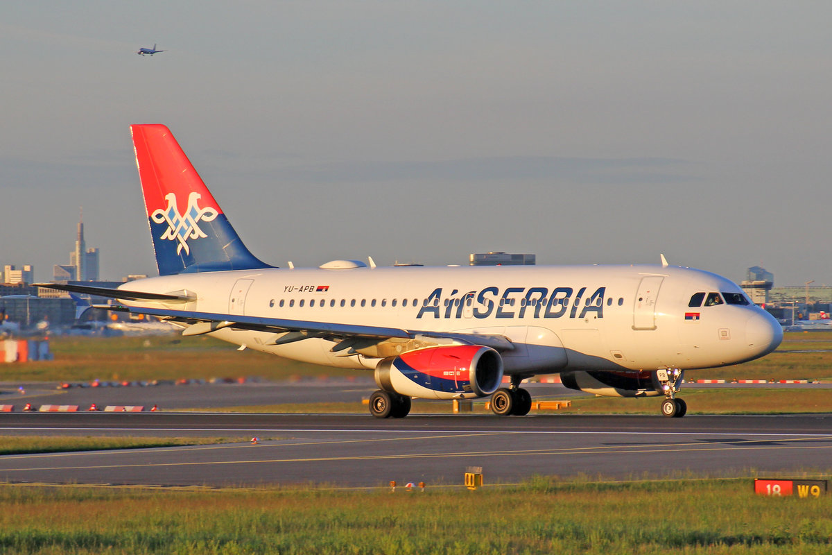 Air Serbia, YU-APB, Airbus A319-132, msn: 2296, 20.Mai 2017, FRA Frankfurt am Main, Germany.