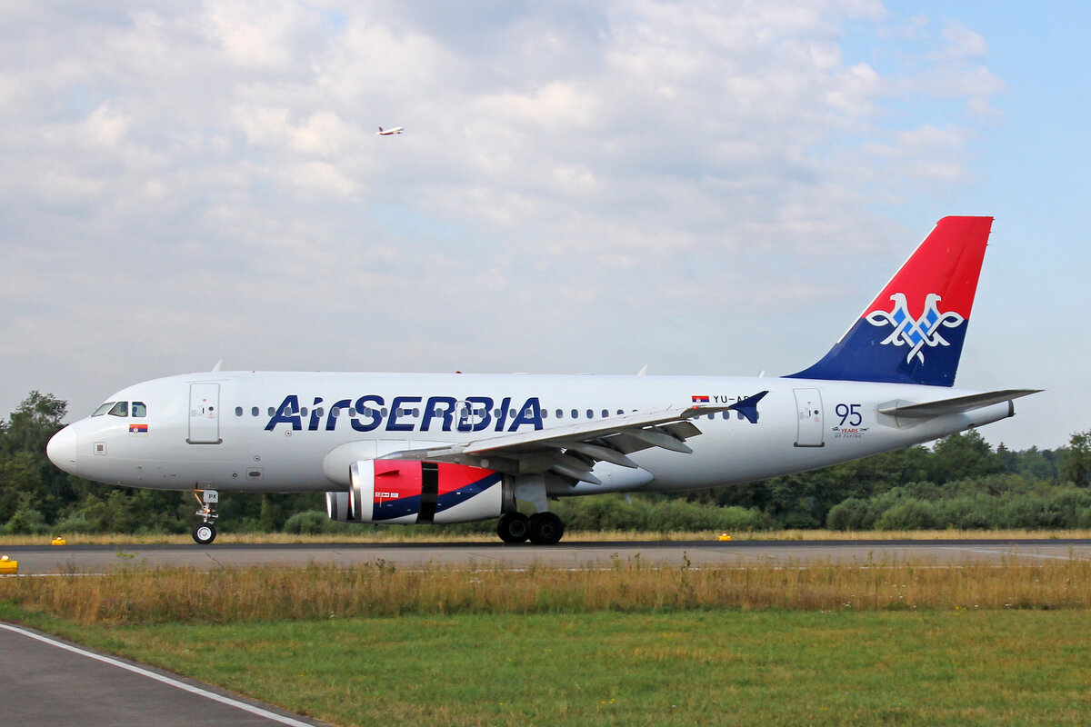Air Serbia, YU-APK, Airbus A319-132, msn: 2032,  95 Years of Flying , 30.Juli 2022, ZRH Zürich, Switzerland.