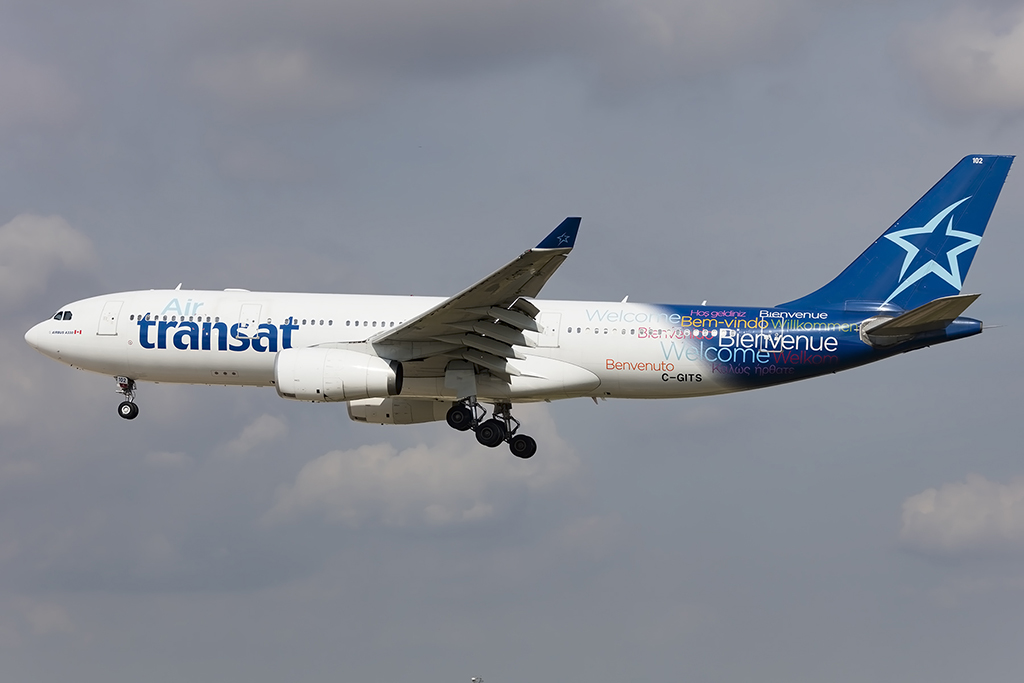 Air Transat, C-GITS, Airbus, A330-243, 26.09.2015, BCN, Barcelona, Spain 



