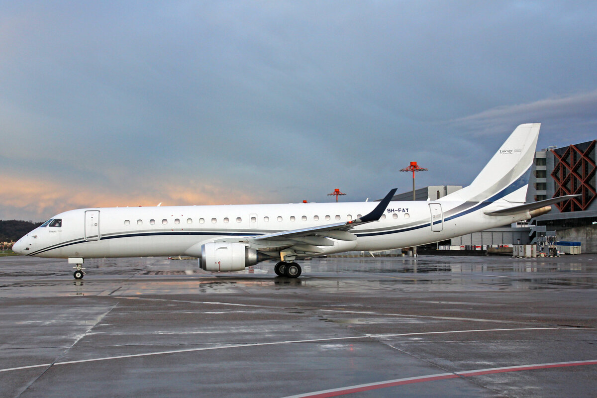 Air X Charter, 9H-FAY, Embraer Lineage 1000E, msn: 19000438, 26.März 2023, ZRH Zürich, Switzerland.