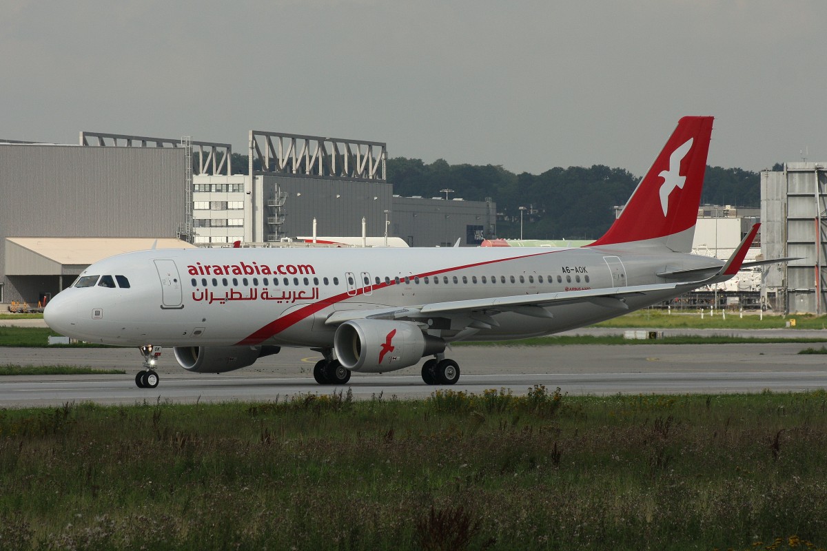 Airarabia,A6-AOK, (c/n 6737),Airbus A 320-214 (SL), 20.08.2015, XFW-EDHI, Hamburg-Finkenwerder, Germany (bei Auslieferung) 