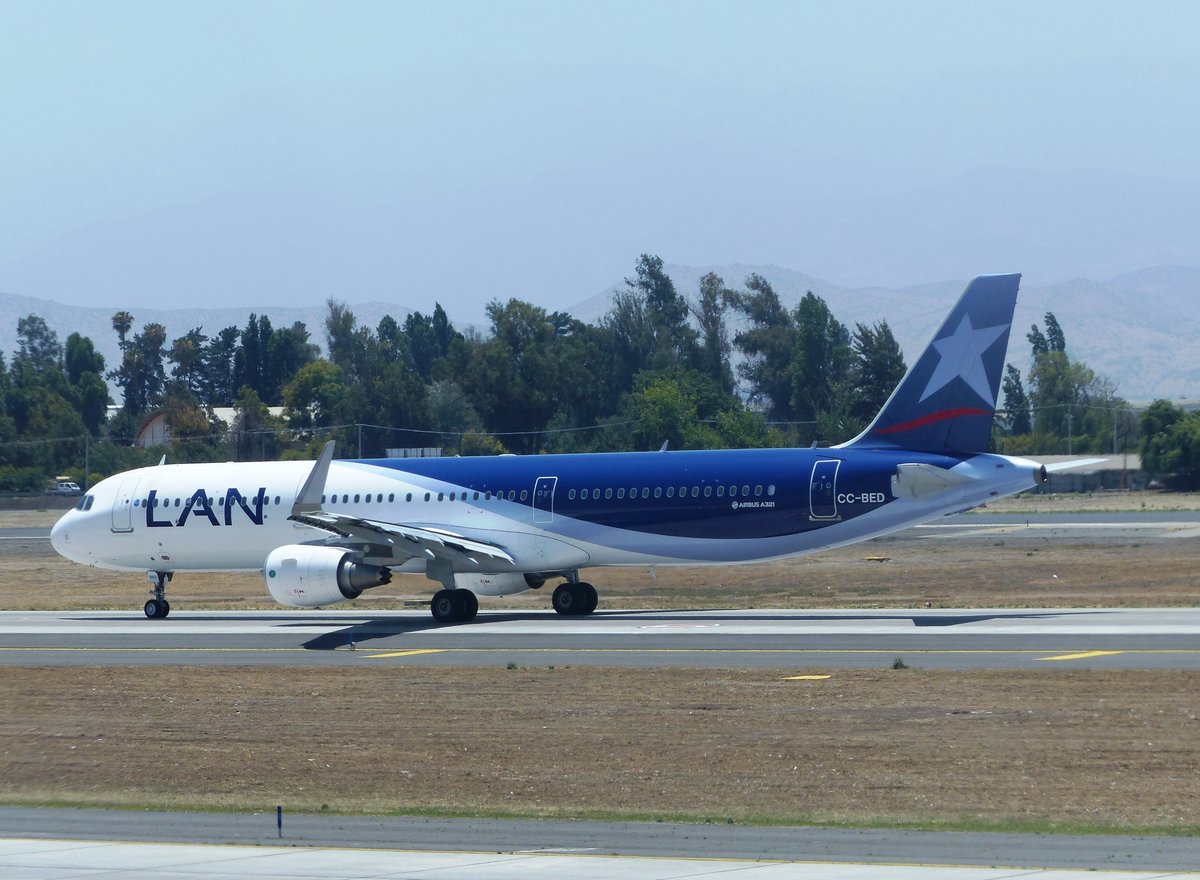 Airbus A 321, CC-BED, LAN, Aeropuerto Santiago de Chile (SCL), 5.1.2017