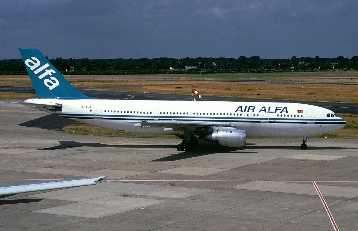Airbus A300B4-203F - H7 LFA Air Alfa - 155 - TC-ALR - 04.1997 - DUS