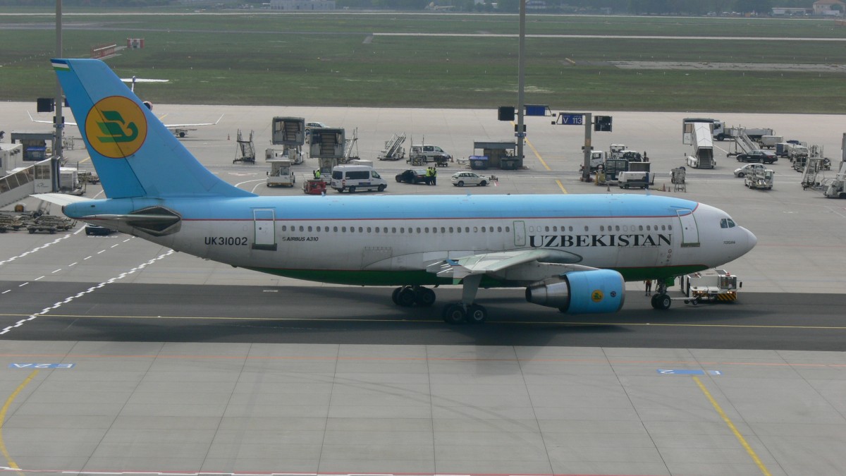 Airbus A310-324 UK-31002 von Uzbekistan Airways am 08.05.2011 in Frankfurt