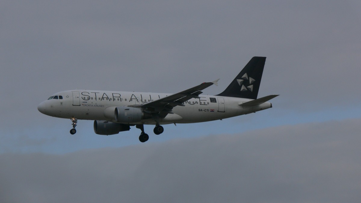 Airbus A319-112 von Croatia Airlines Star Alliance  9A-CTI am 15.09.2012 in Frankfurt