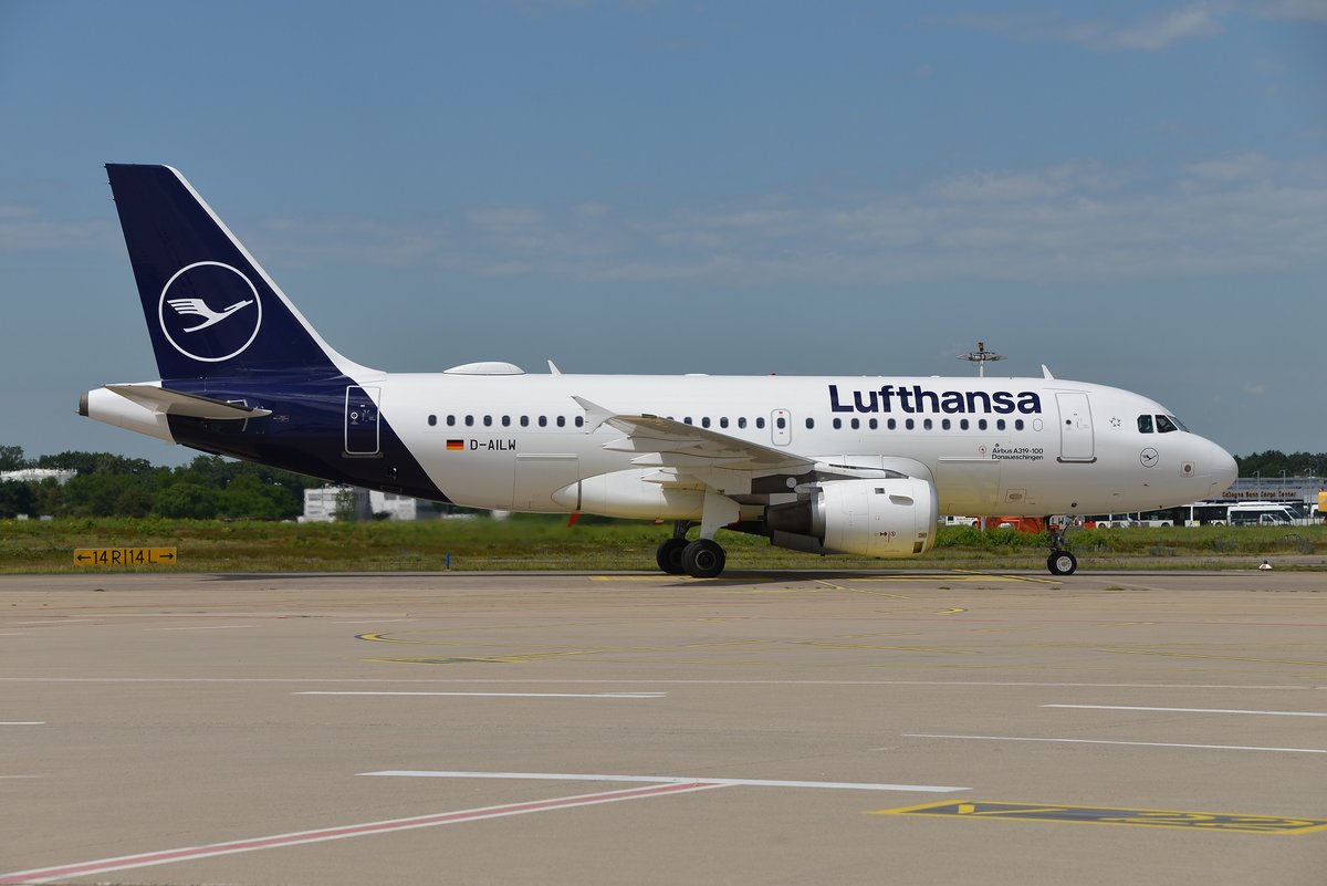 Airbus A319-114 - LH DLH Lufthansa nc 'Donaueschingen' - 853 - D-AILW - 14.06.2019 - EDDK