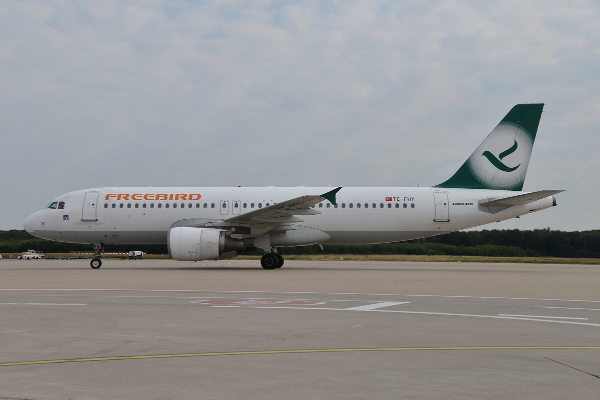 Airbus A320-214 - FHY Freebird Airlines - 3891 - TC-FHY - 19.07.2018 - CGN