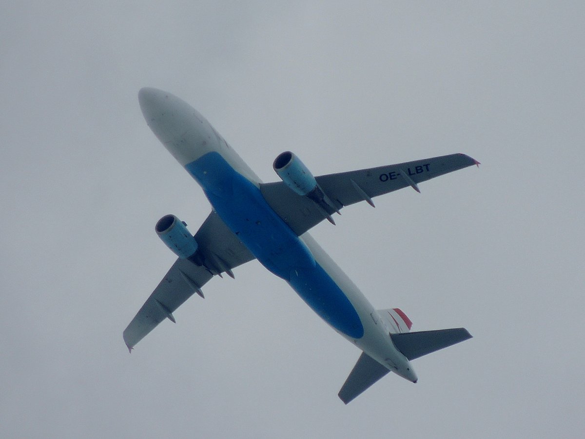 Airbus A320-214 OE-LBT der AUA als Flug OS501 im Bereich Flughafen (VIE) Wien-Schwechat; 160614