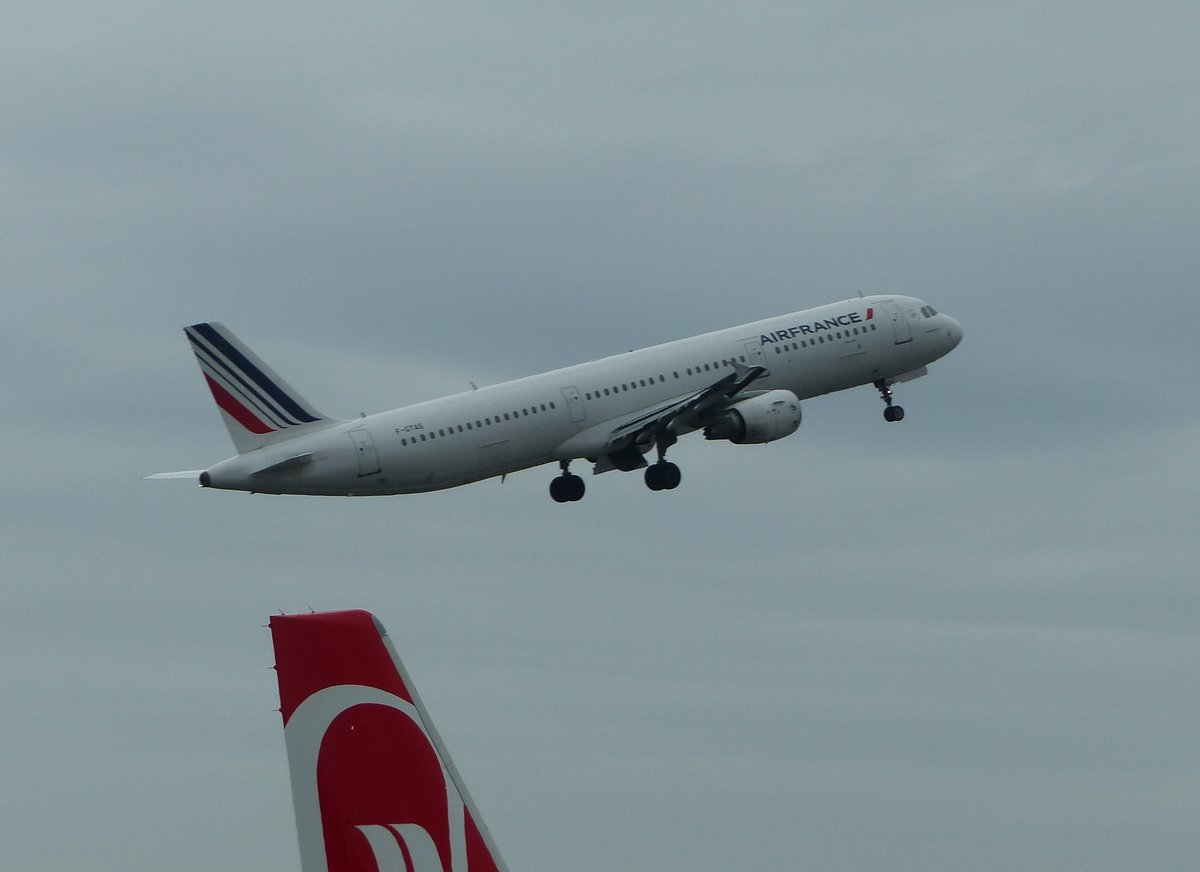 Airbus A321-212, F-GTAS, Air France, Berlin-Tegel (TXL), 1.10.2016