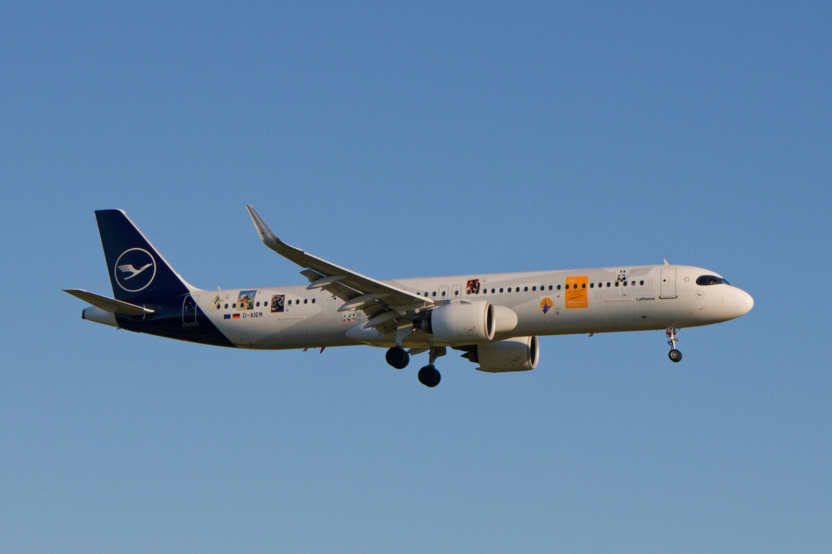 Airbus A321neo, Lufthansa (D-AIEM), 100th Anniversary Employee Livery, Frankfurt (FRA), 01.05.2026.