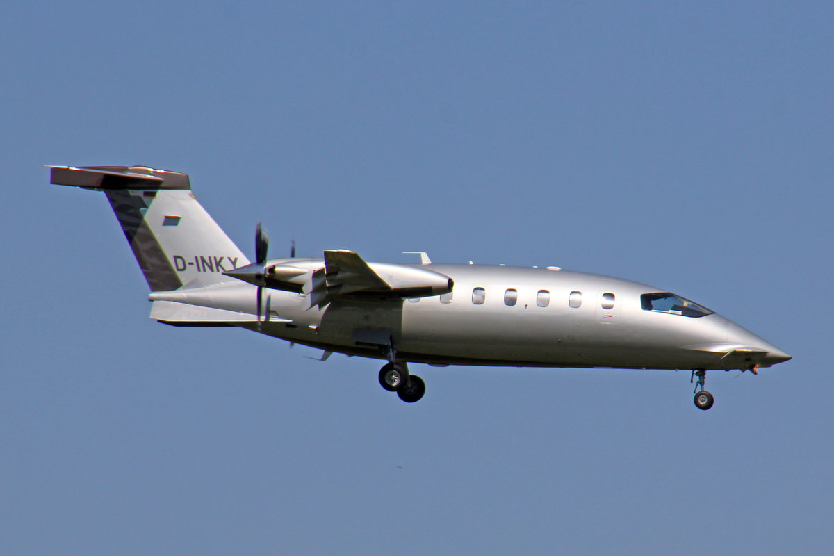 AirGo Flugservice, D-INKY, Piaggio P180 Avanti, 7.August 2017, ZRH Zürich, Switzerland.