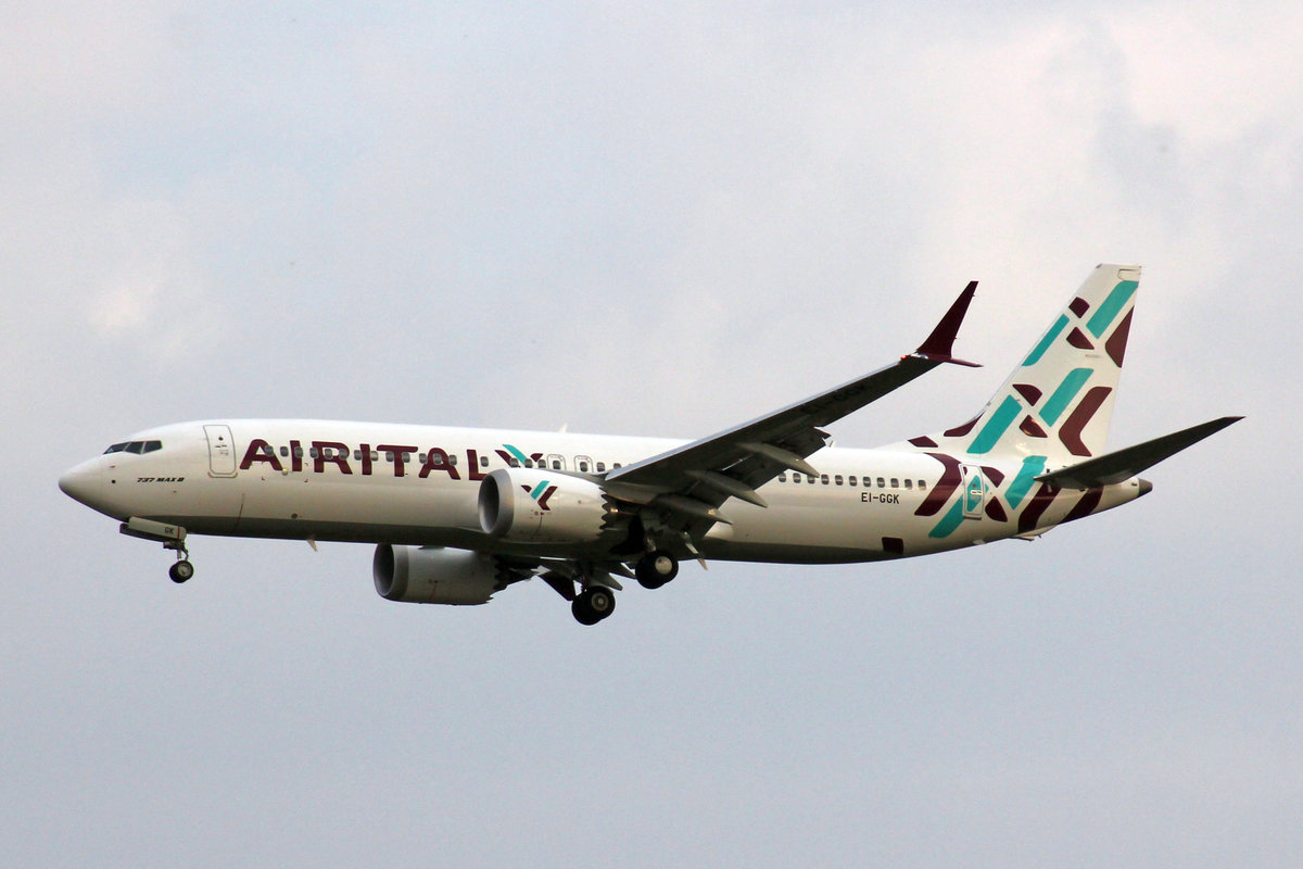 Airitaly, EI-GGK, Boeing 737-8MAX, msn: 64606/6993, 15.Oktober 2018, MXP Milano-Malpensa, Italy.