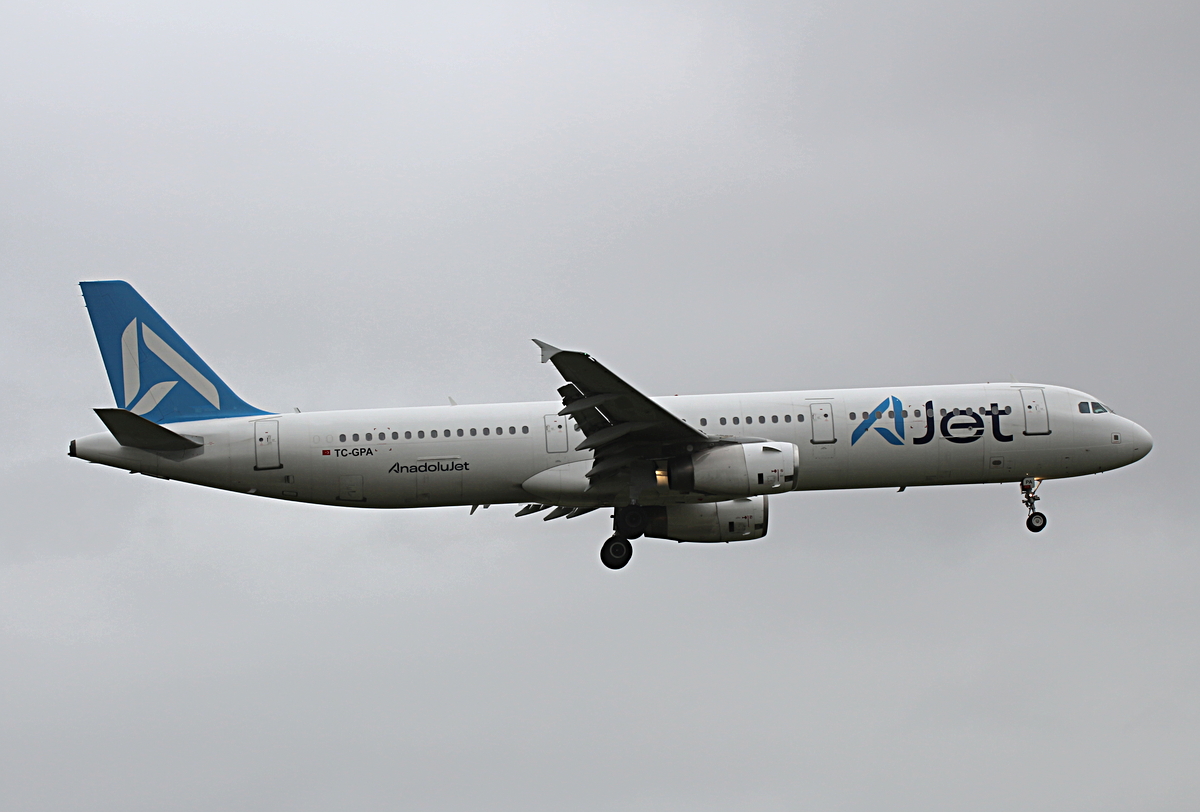 AJet, Airbus A 321-231, TC-GPA, BER, 10.10.2025