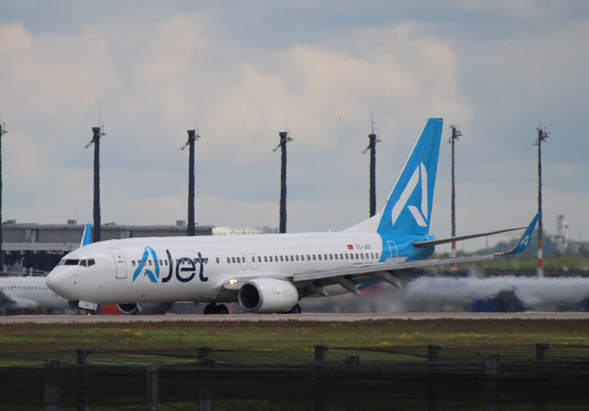 Ajet, Boeing B 737-8F2, TC-JGT, BER, 15.05.2026