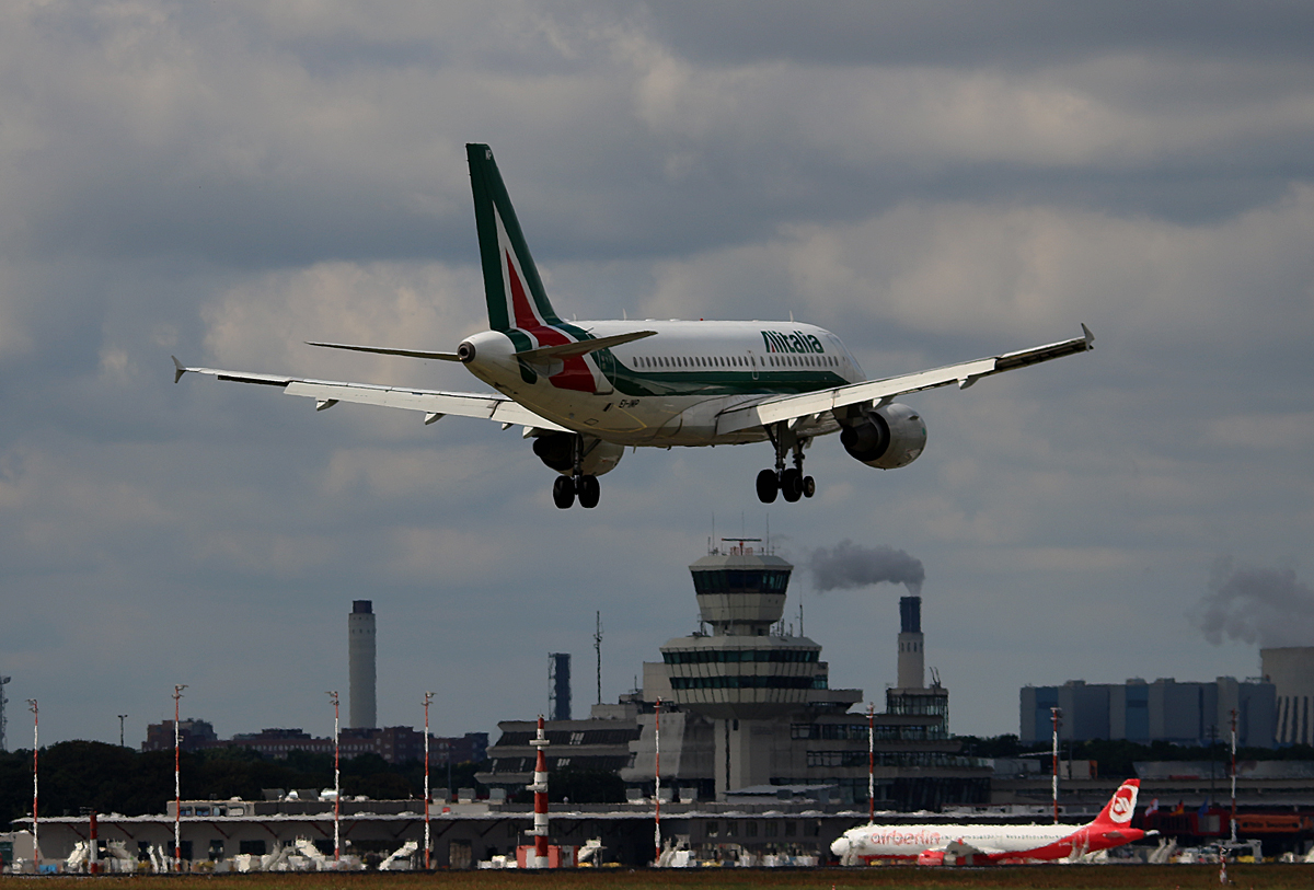 Alitalia, Airbus A 319-111, EI-IMP, TXL, 07.08.2016