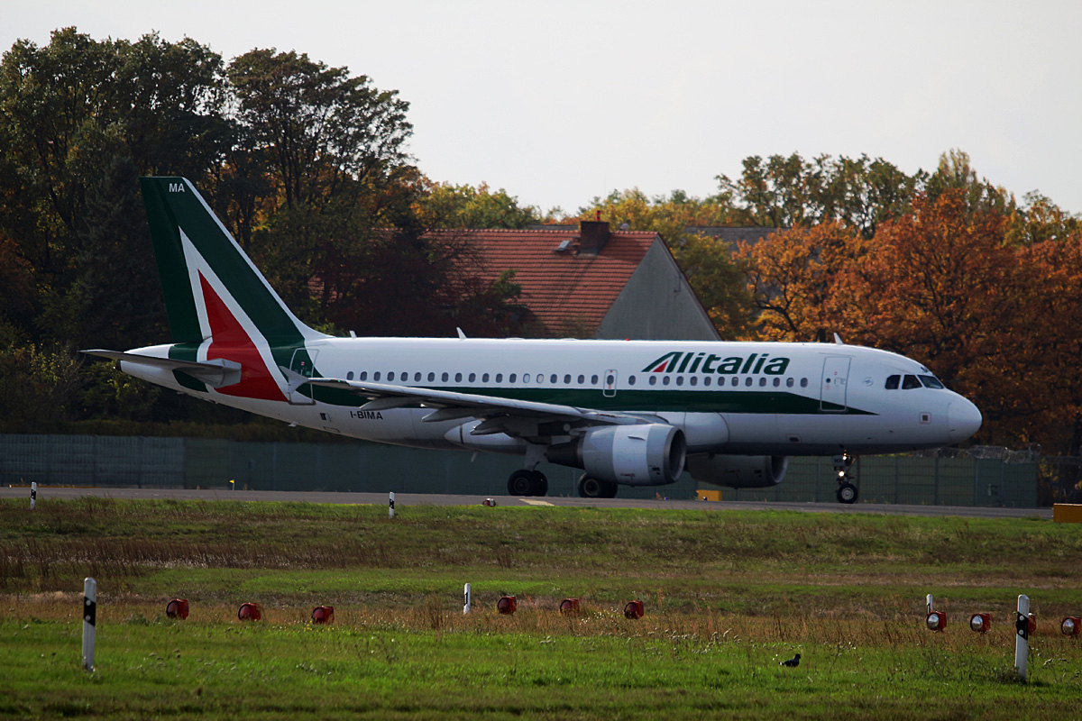 Alitalia, Airbus A 319-111, I-BIMA, TXL, 29.10.2016