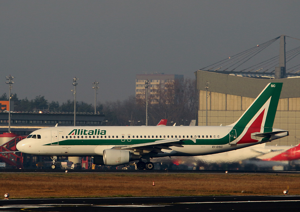 Alitalia, Airbus A 320-216, EI-DSC, TXL, 26.03.2017