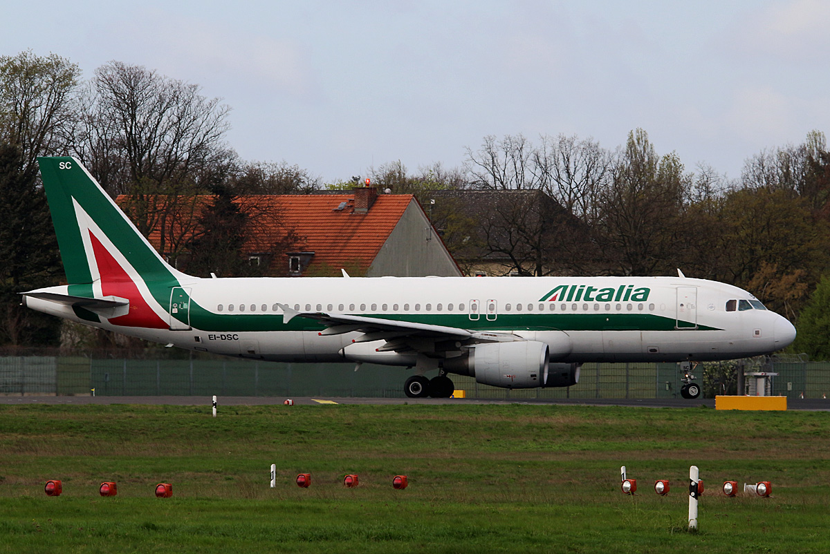 Alitalia, Airbus A 320-216, EI-DSC, TXL, 14.04.2017
