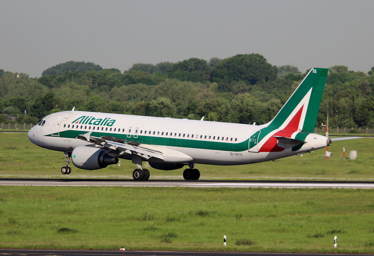 Alitalia, Airbus A 320-216, EI-DTG, DUS, 17.05.2017