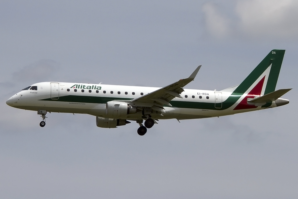 Alitalia - CityLiner, EI-RDA, Embraer, EMJ-175, 28.05.2014, TLS, Toulouse, France 



