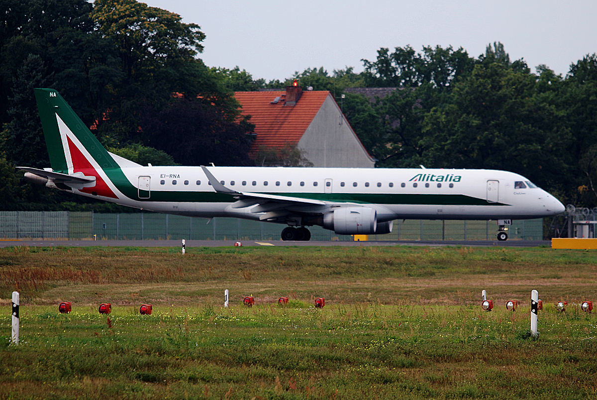 Alitalia CityLiner, ERJ-190-100LR, EI-RNA, TXL, 04.09.2016