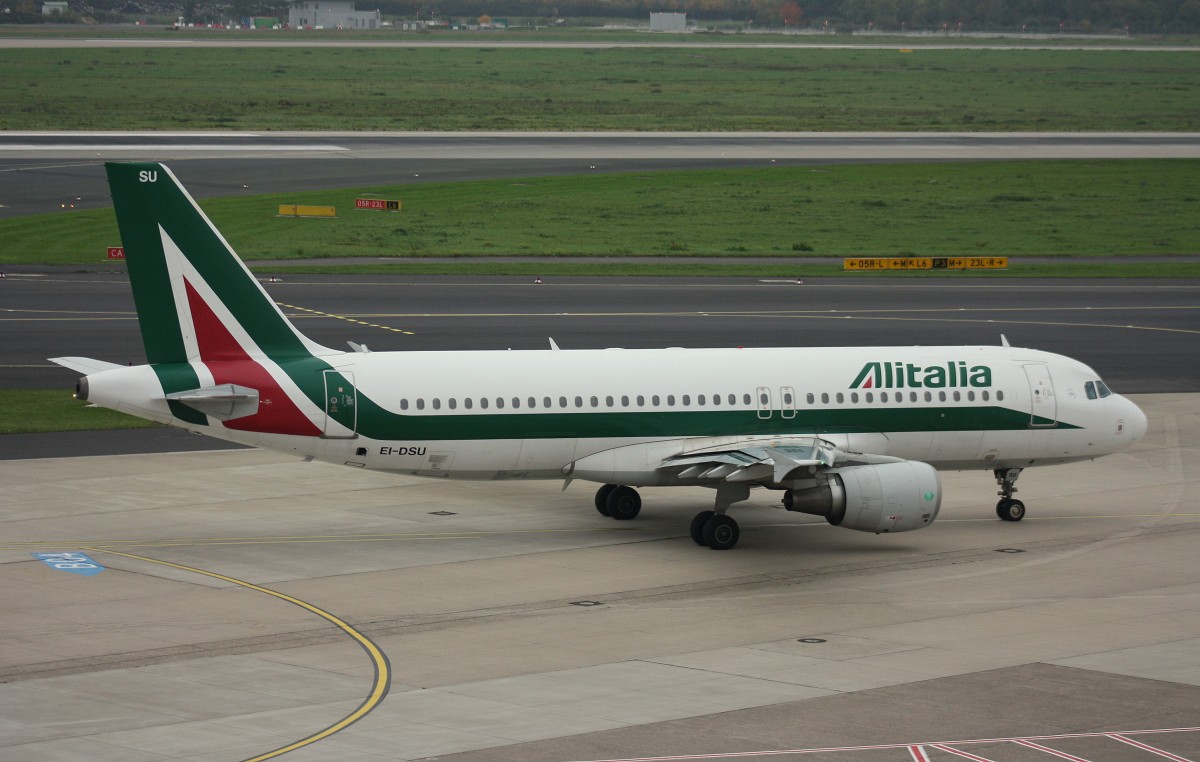 Alitalia, EI-DSU,(C/N 3563),Airbus A 320-216, 24.10.2015,DUS-EDDL, Düsseldorf, Germany 