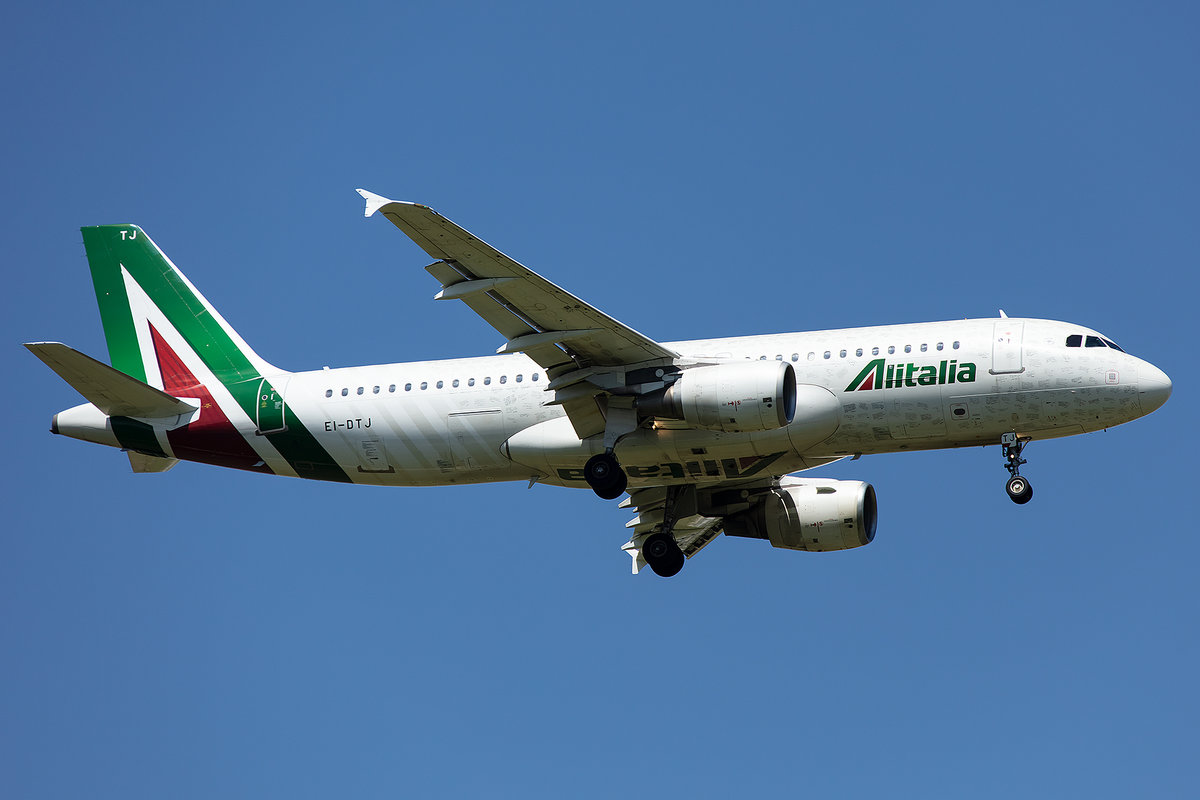 Alitalia, EI-DTJ, Airbus, A320-216, 14.05.2019, CDG, Paris, France



