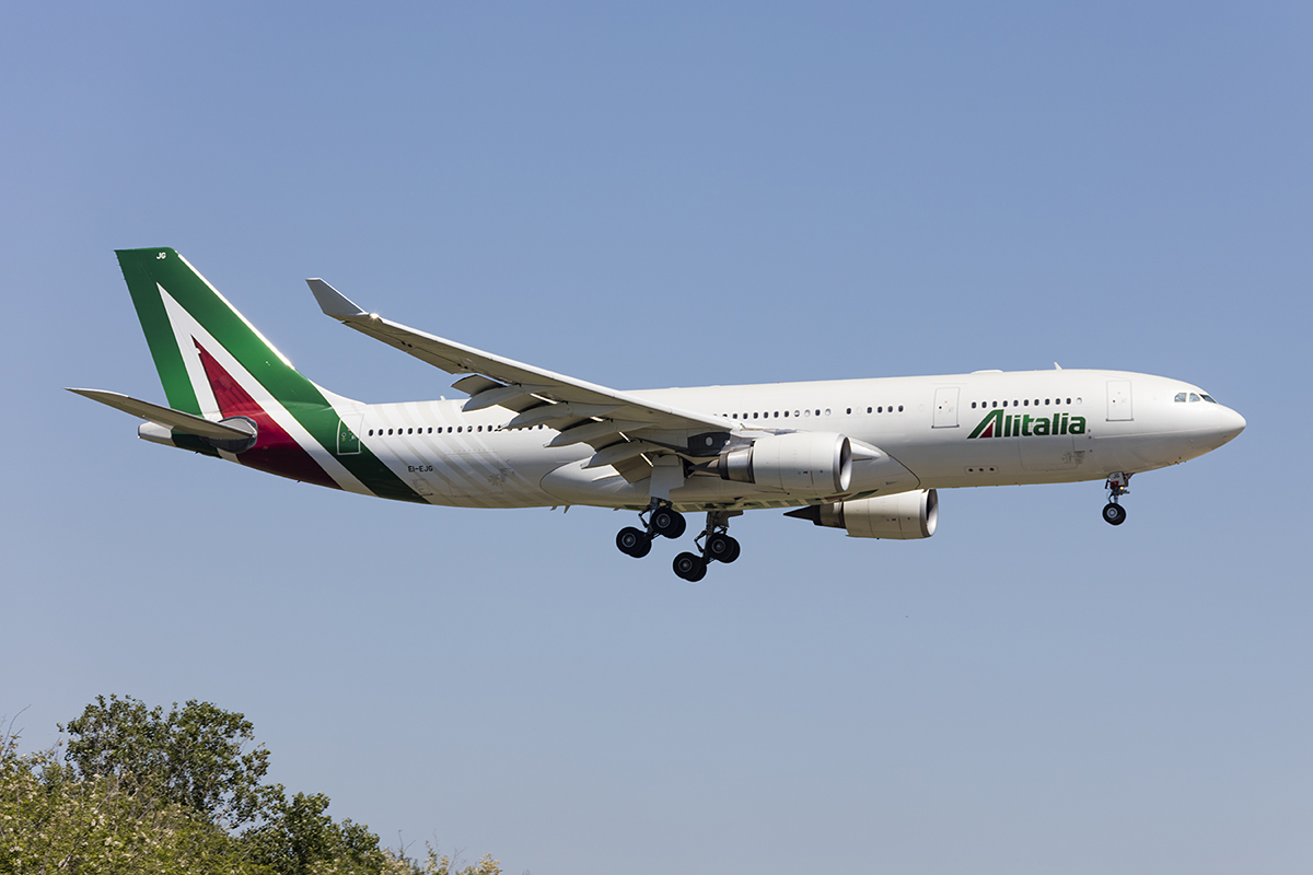 Alitalia, EI-EJG, Airbus, A330-202, 30.04.2017, FCO, Roma, Italy 



