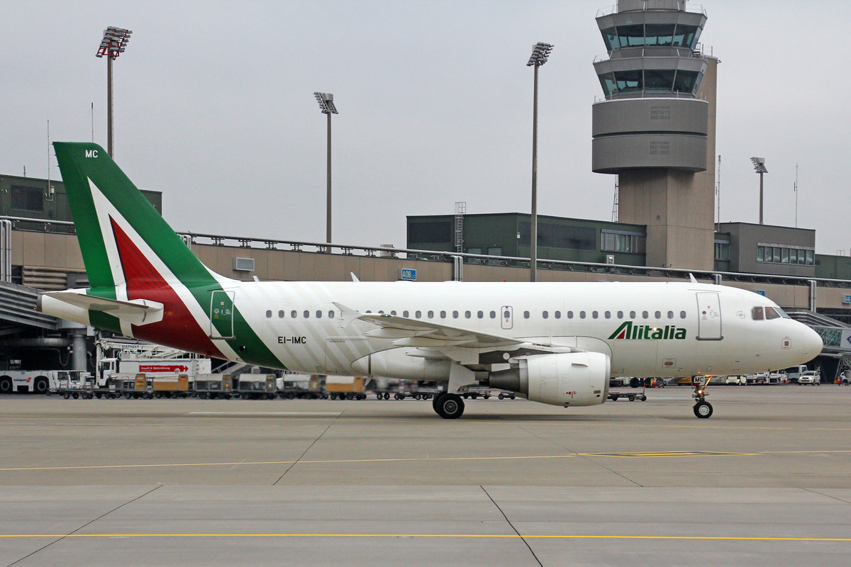 Alitalia, EI-IMC, Airbus A319-112, 3.Dezember 2016, ZRH Zürich, Switzerland.