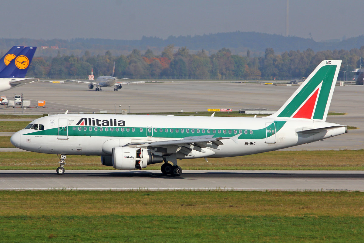 Alitalia, EI-IMC, Airbus A319-112, msn: 2057,  Isola Di Lipari , 10.Oktober 2014, MUC Münche, Germany.