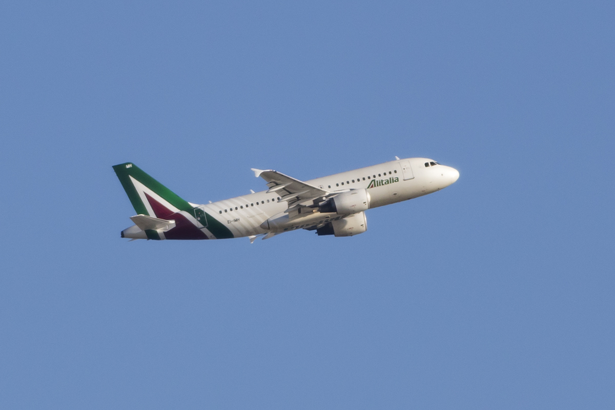 Alitalia, EI-IMH, Airbus, A319-112, 30.04.2017, FCO, Roma, Italy


