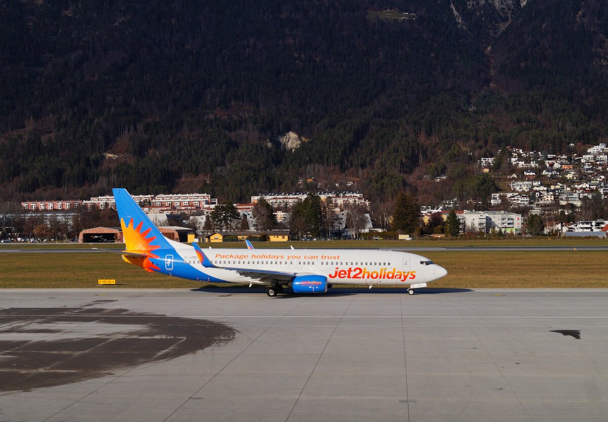 Am 07.01.2023 machte sich G-JZBS (Boeing 737-8MG) von Jet2 in Innsbruck-Kranebitten bereit zum Start nach Manchester.