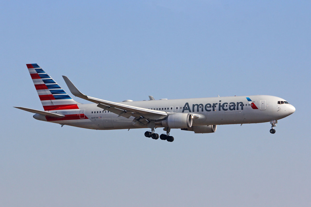 American Airlines, N381AN, Boeing B767-323ER, msn: 25450/495, 21.Februar 2019, ZRH Zürich, Switzerland.