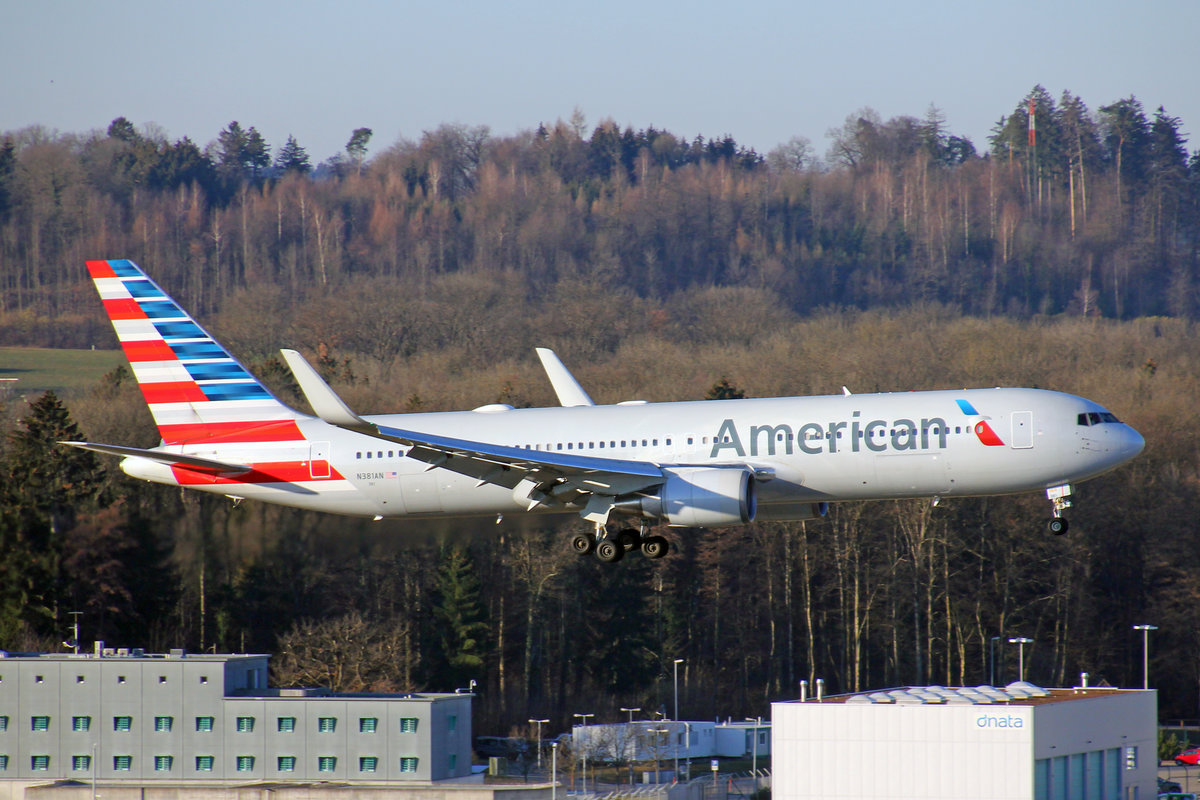 American Airlines, N381AN, Boeing B767-323ER, msn: 25450/495, 24.Februar 2019, ZRH Zürich, Switzerland.