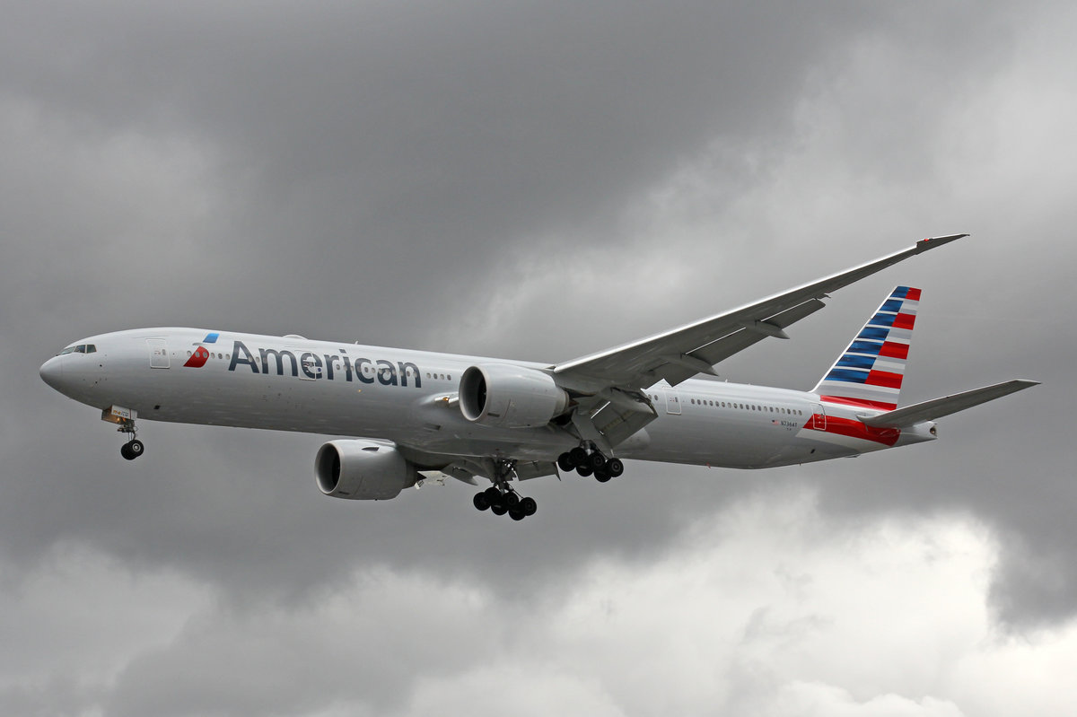 American Airlines, N736AN, Boeing 777-323ER, 01.Juli 2016, LHR London Heathrow, United Kingdom.