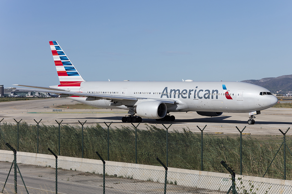 American Airlines, N785AN, Boeing, B777-223ER, 10.09.2017, BCN ...