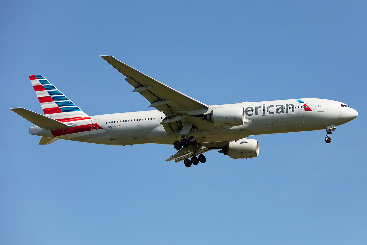 American Airlines, N790AN, Boeing, B777-223ER, 14.05.2019, CDG, Paris, France


