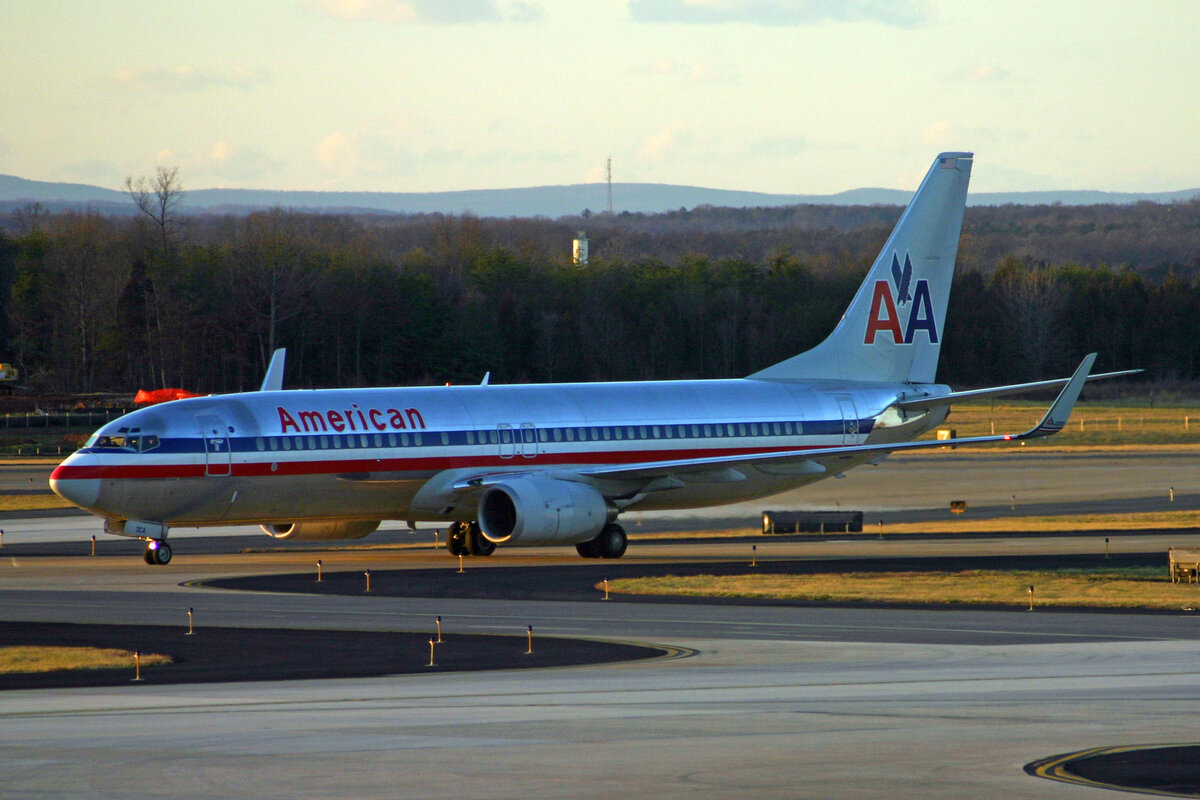 American Airlines, N946AN, Boeing 737-823, msn: 30600/655, 08.Januar 2007, IAD Washington Dulles, USA.