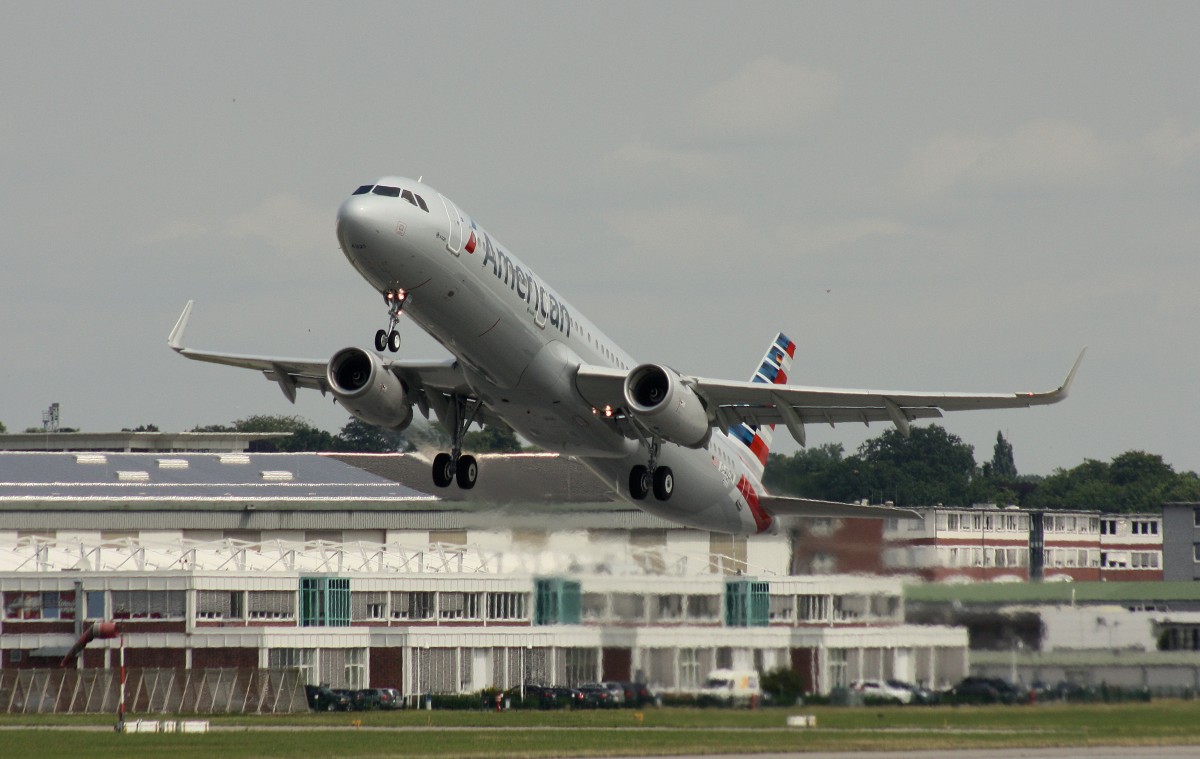 American Airlines,D-AVZW,Reg.N142AN,(c/n 6711),Airbus A321-231(SL),24.07.2015,XFW-EDHI,Hamburg-Finkenwerder,Germany(Testflug F1)