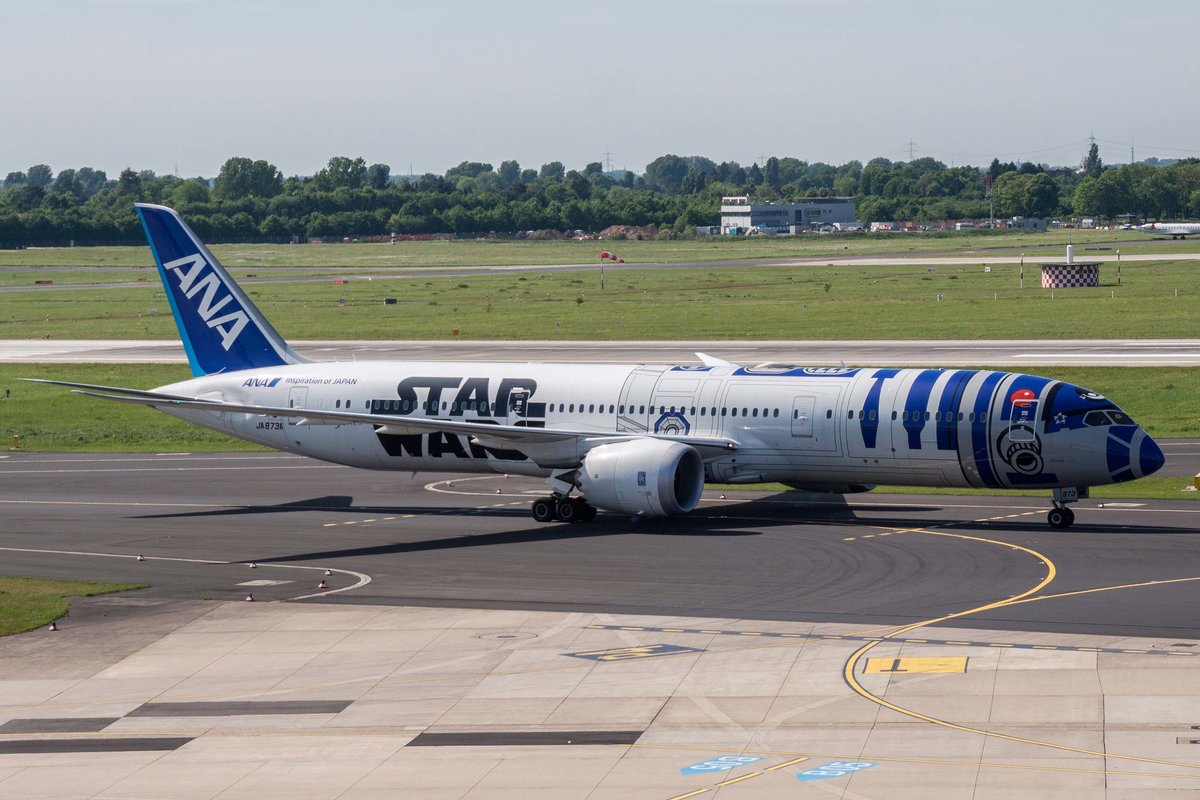 ANA All Nippon Airways (NH-ANA), JA873A, Boeing, 787-9 Dreamliner (StarWars ~ R2-D2-Lkrg.), 17.05.2017, DUS-EDDL, Düsseldorf, Germany