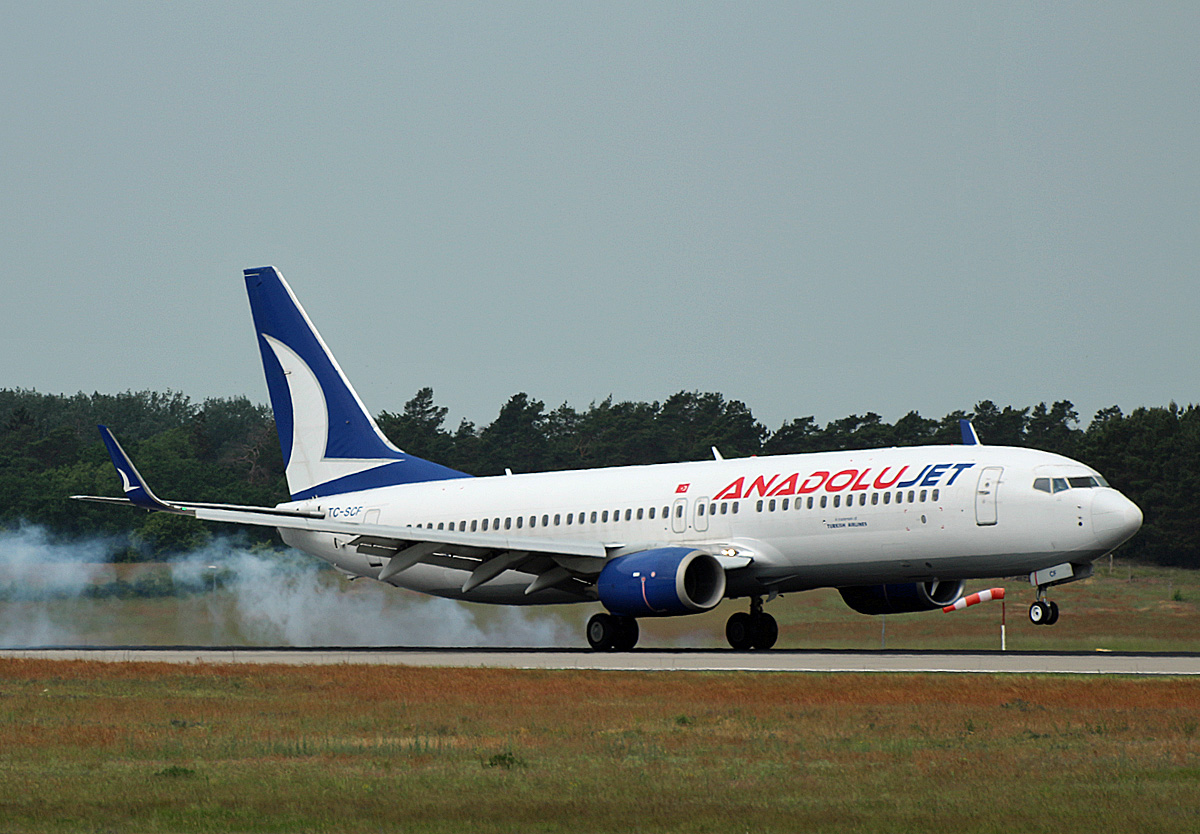 AnadoluJet, Boeing B 737-8AL, TC-SCF, BER, 04.06.2022
