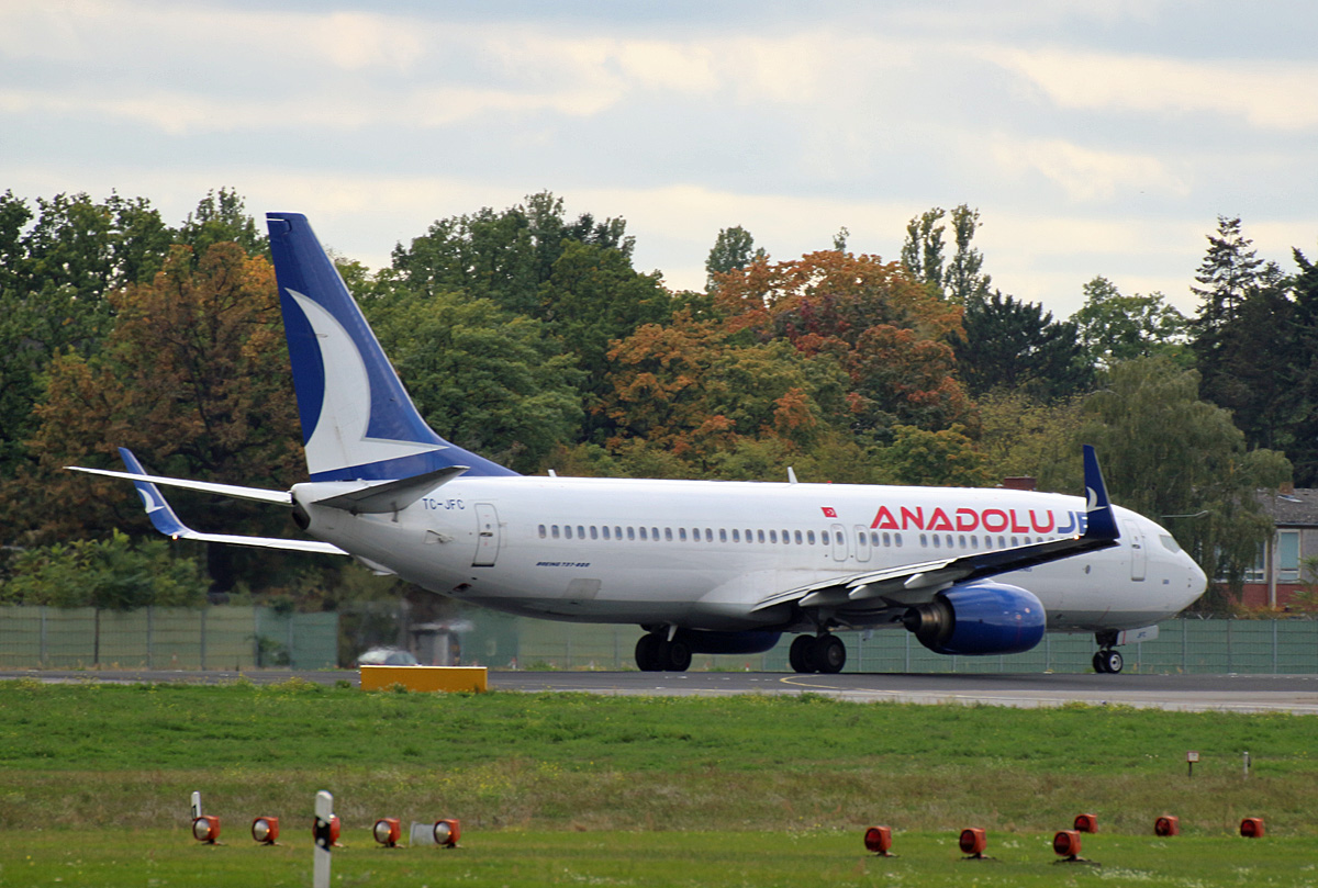 AnadoluJet, Boeing B 737-8F2, TC-JFC, TXL, 11.10.2020