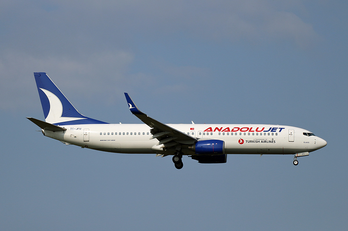 AnadoluJet, Boeing B 737-8F2, TC-JFU, BER, 26.09.2021