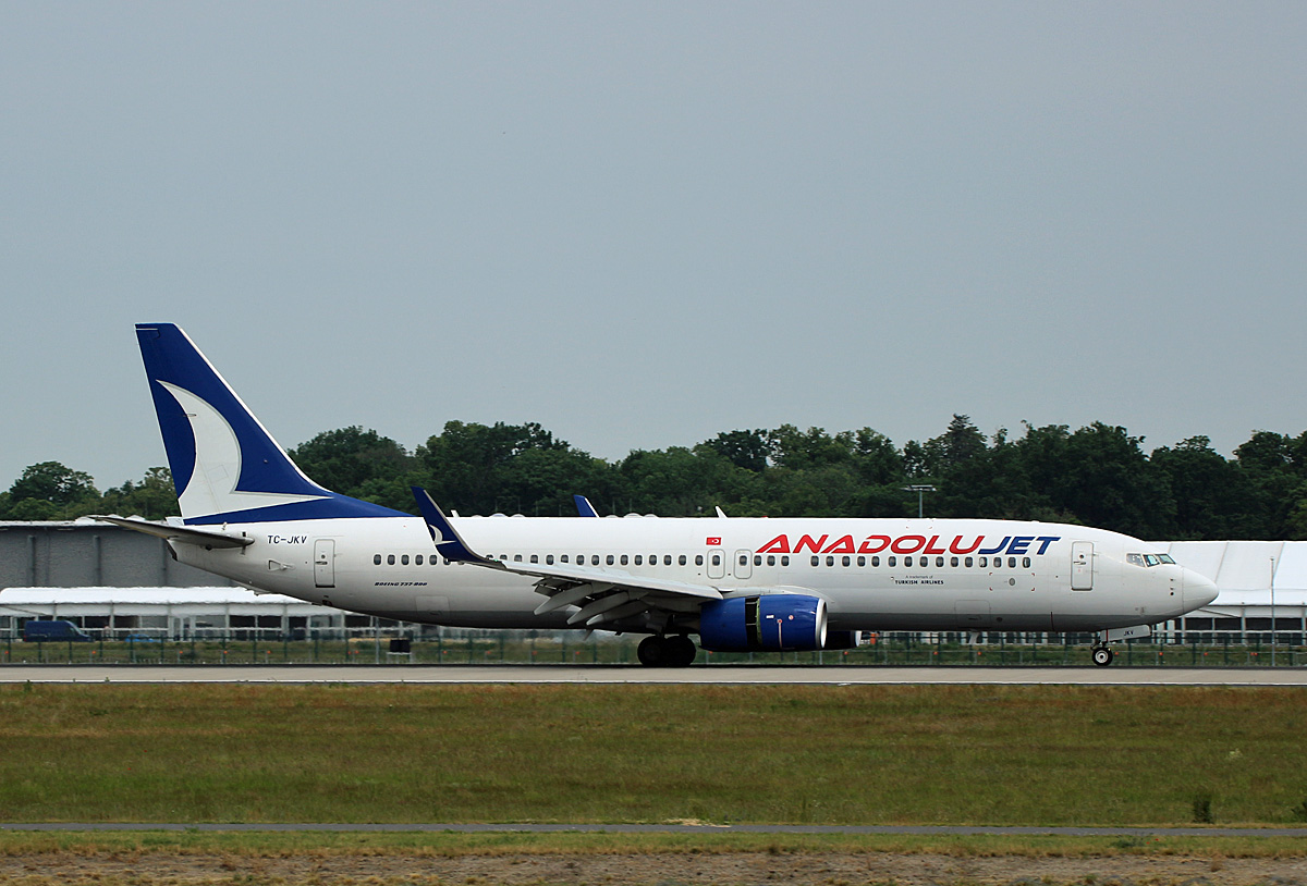 AnadoluJet, Boeing B 737-8Q8, TC-JKV, BER, 04.06.2022