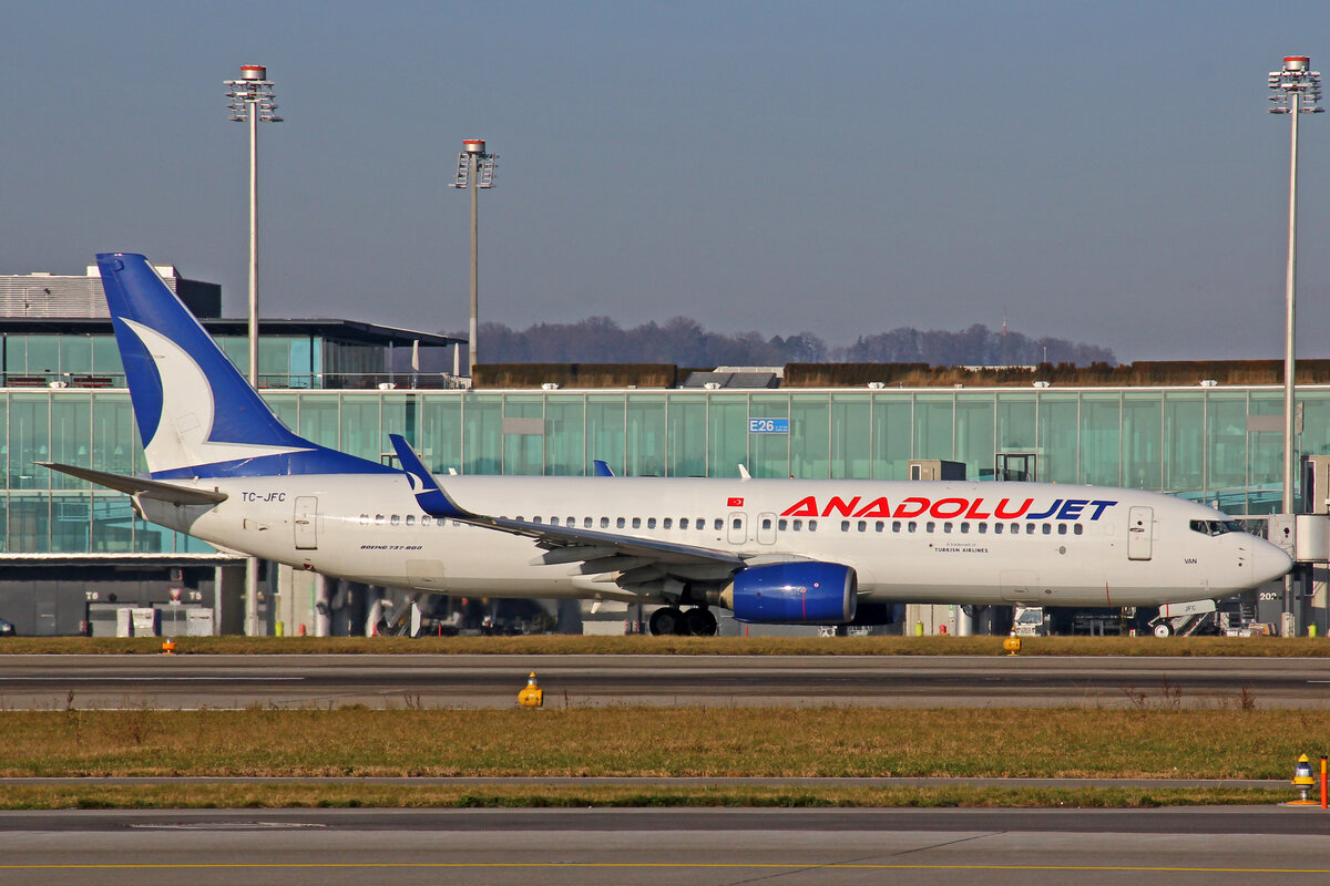 AnadoluJet, TC-JFC, Boeing 737-8F2, msn: 29765/80,  Van , 16.Januar 2022, ZRH Zürich, Switzerland.