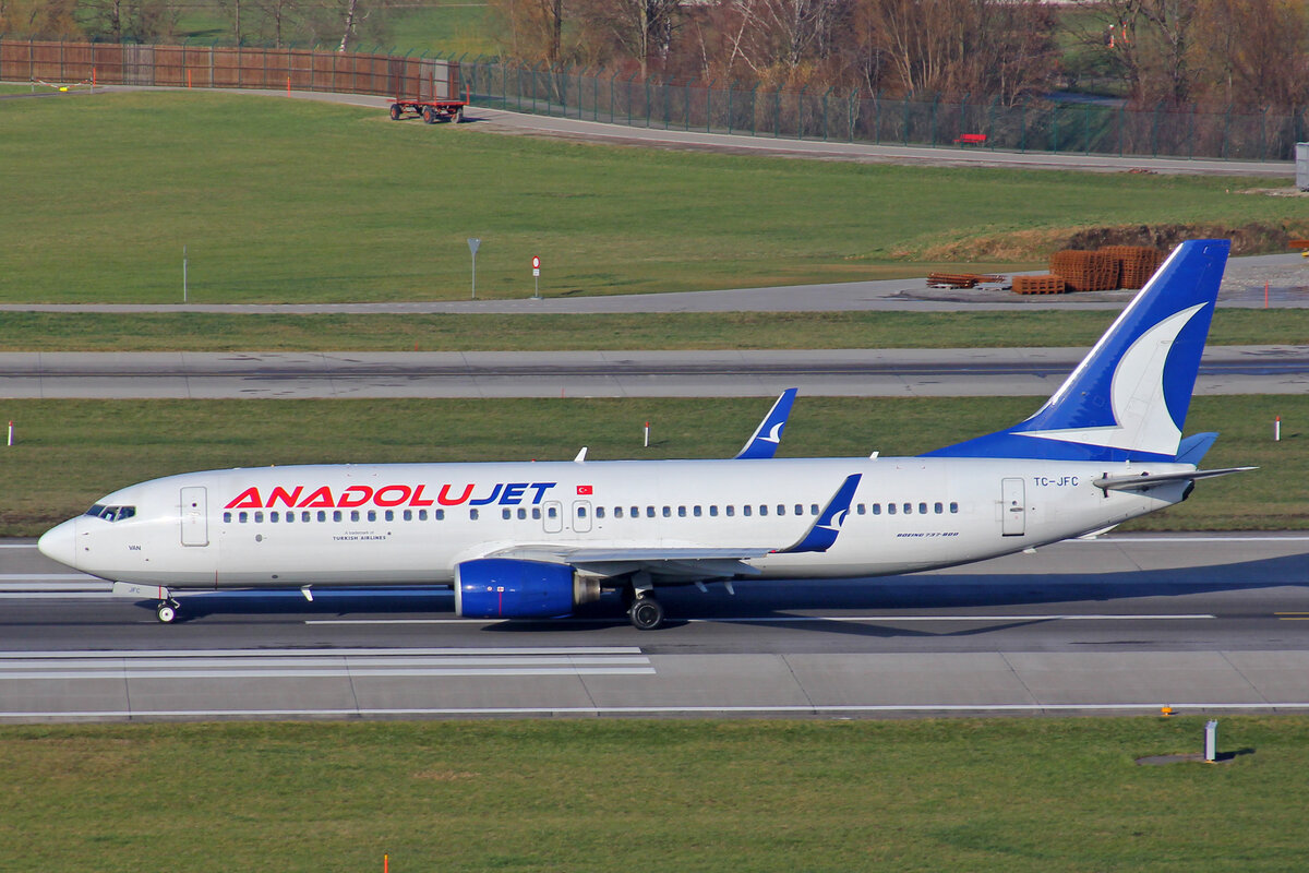 AnadoluJet, TC-JFC, Boeing 737-8F2, msn: 29765/80,  Van , 20.Januar 2023, ZRH Zürich, Switzerland.