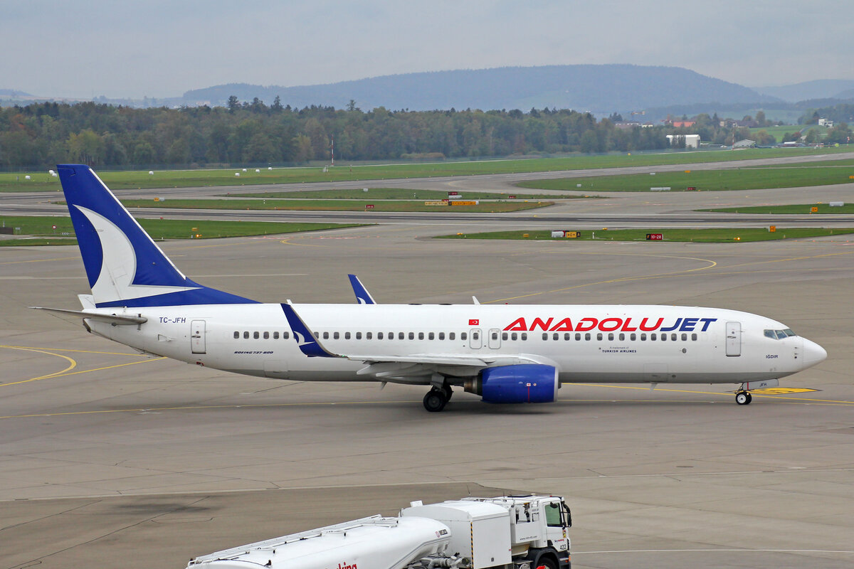 AnadoluJet, TC-JFH, Boeing B737-8F2, msn: 29770/114,  Igdir , 10.Oktober 2022, ZRH Zürich, Switzerland.