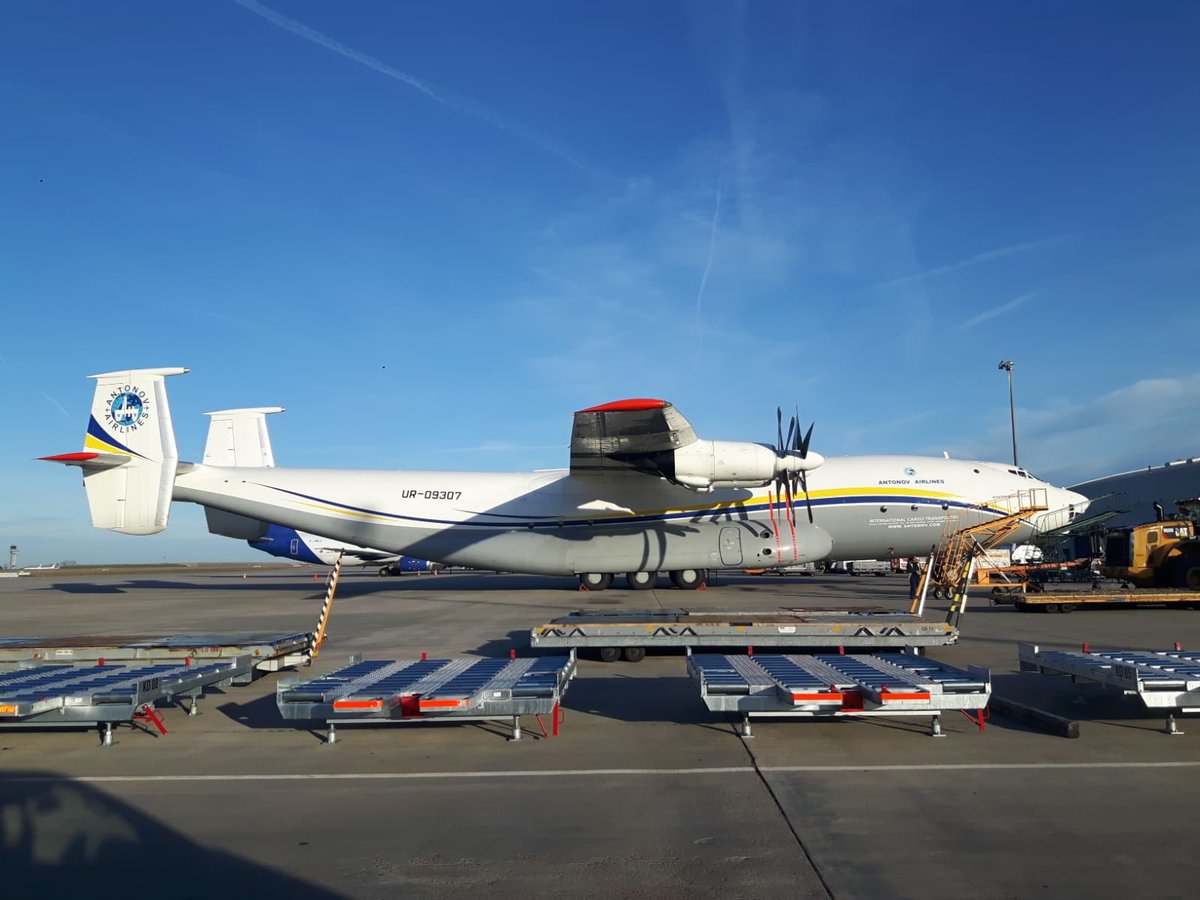Antonow Airlines, ANTONOW AN-22, UR-09307, Leipzig / Halle Airport (LEJ-EDDP) am 15.2.2020