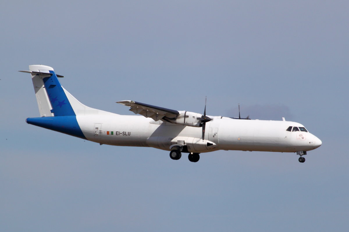 ASL Airlines Ireland, ATR 72-202(F), EI-SLU. Aus Bukarest-Otopeni (OTP) kommend im Landeanflug auf Köln-Bonn (CGN/EDDK) am 30.03.2018.