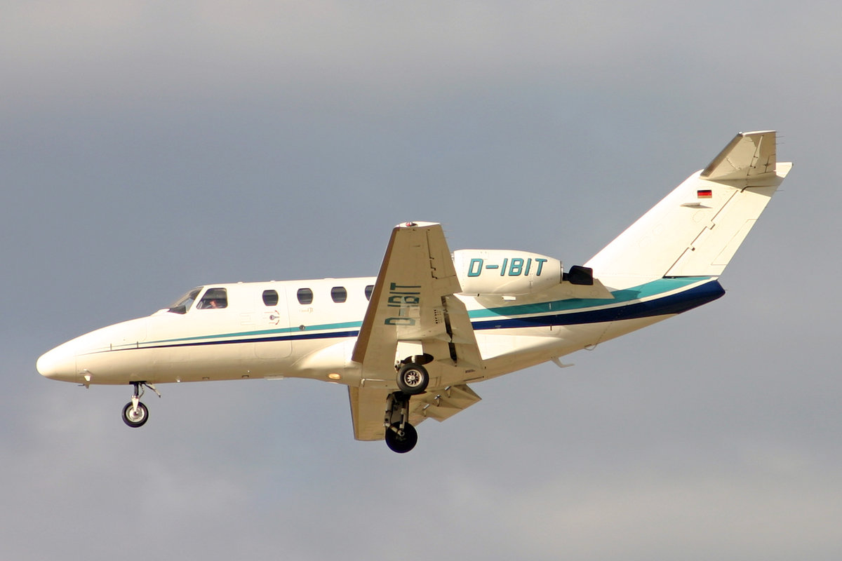 ATJ - Air Traffic GmbH, D-IBIT, Cessna 525 Jet 1, msn: 525-0393, 27.März 2006, ZRH Zürich, Switzerland.